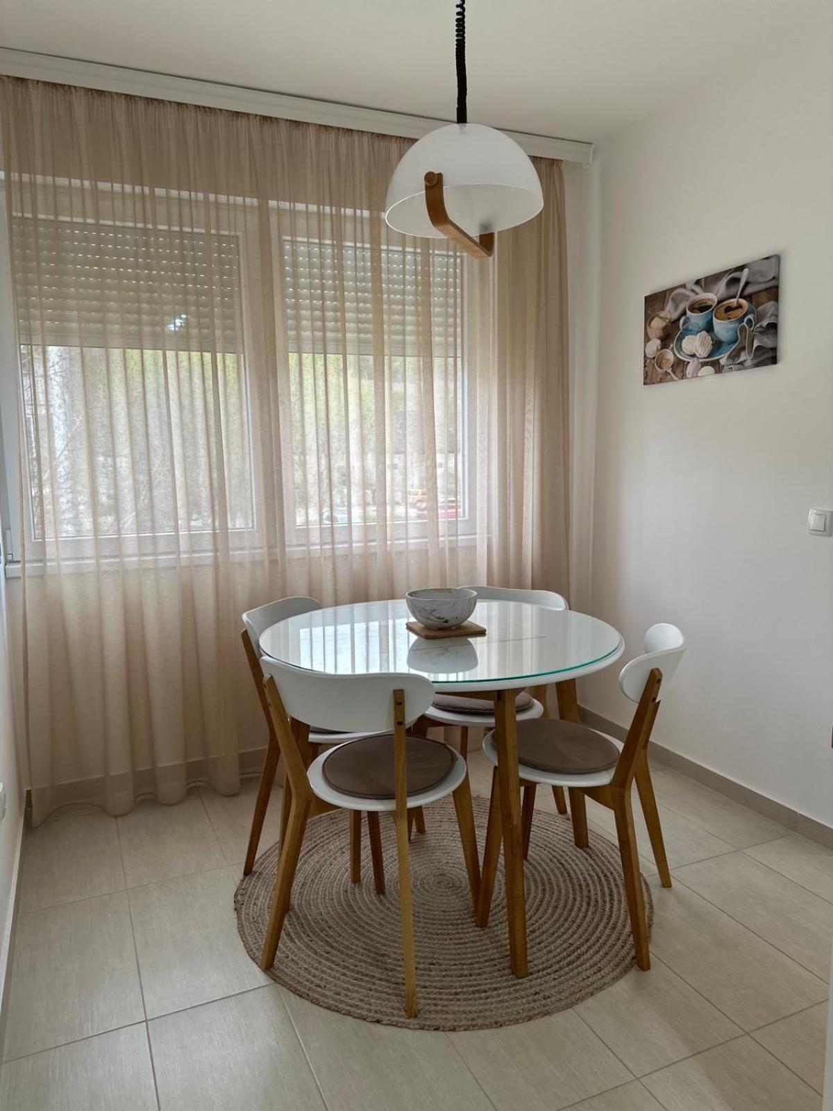 Apartman 8 เวิร์ดนิค ภายนอก รูปภาพ
